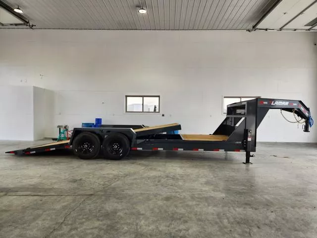 2026 Lamar Trailers Trailer 