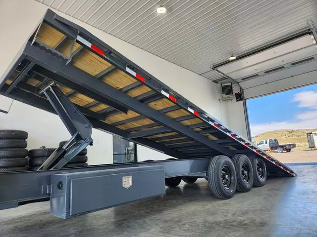 new Equipment / Flatbed Trailers Lamar Trailers  for sale, in Great Falls, MT Thumbnail 2