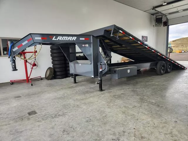 2026 Lamar Trailers Trailer 