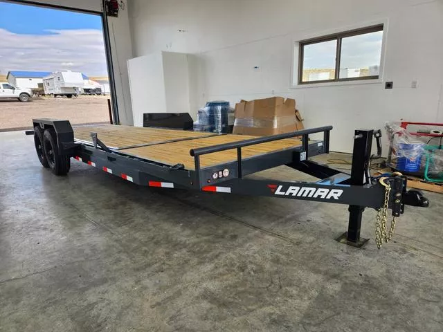 2026 Lamar Trailers Trailer 