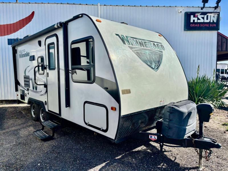 used Travel Trailers Winnebago Micro Minnie for sale, in La Feria, TX image-0