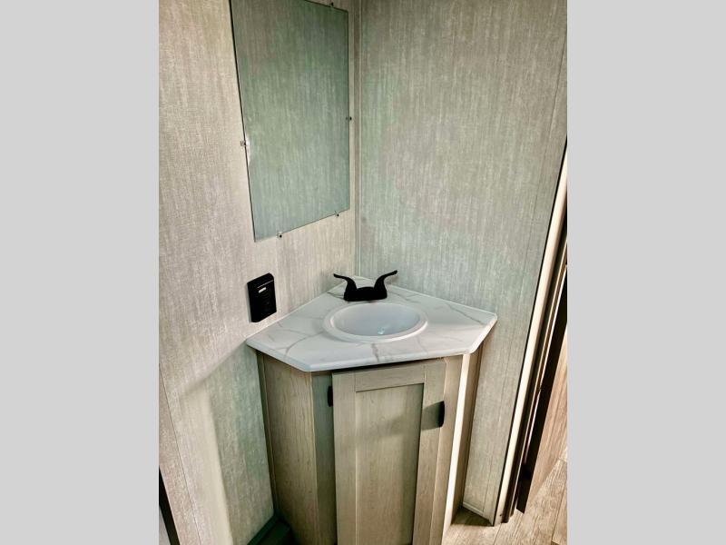 new Travel Trailers Coachmen Clipper for sale, in La Feria, TX Thumbnail 11