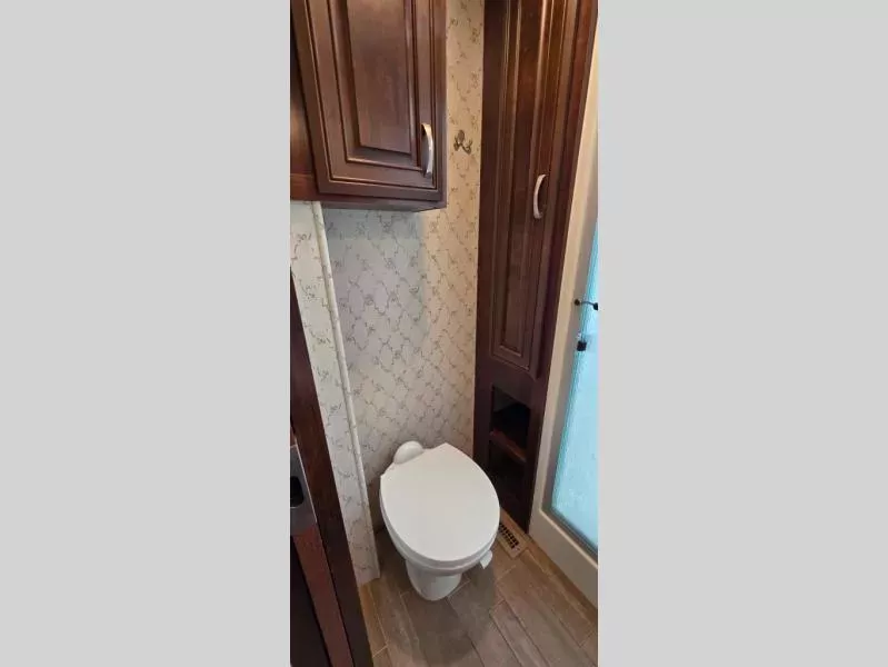 used Fifth Wheel Trailers Jayco Pinnacle for sale, in La Feria, TX Thumbnail 7