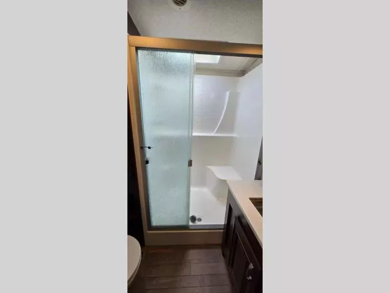 used Fifth Wheel Trailers Jayco Pinnacle for sale, in La Feria, TX Thumbnail 6