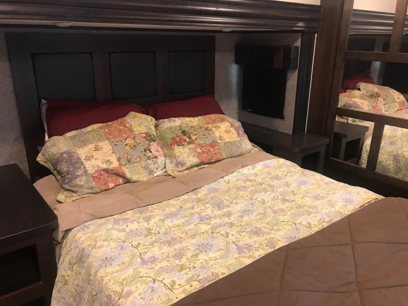 used Fifth Wheel Trailers Jayco North Point for sale, in Laurel, MT Thumbnail 8