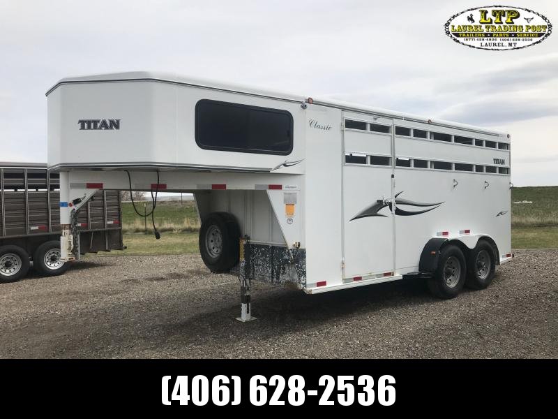 2004 Titan Trailers 3H CLASSIC SLANT GN Horse Trailer 2004 Titan Trailers 3H CLASSIC SLANT GN Horse Trailer