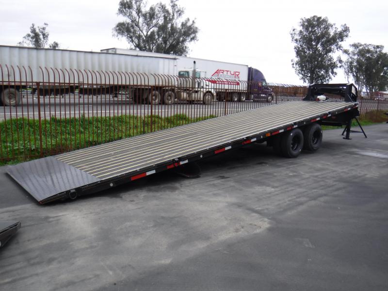 MAXXD FLATBED SLIDE X TILT Equipment Trailer MAXXD FLATBED SLIDE X TILT Equipment Trailer