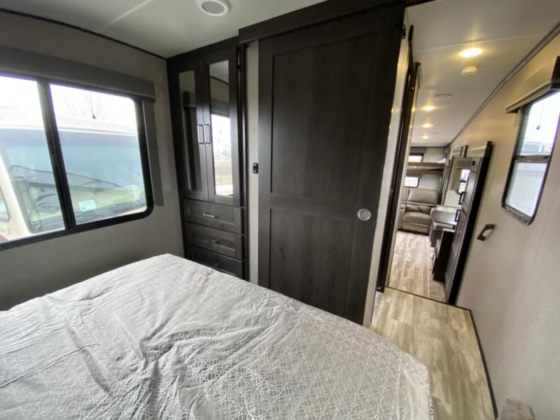 21 Grand Design Rv Reflection 150 268bh Motorhome Dealer In Wi Burlington Rv Milwaukee Wi Chicago Il 21 Grand Design Rv Reflection 150 268bh Motorhome Dealer In Wi Burlington Rv Milwaukee Wi Chicago Il