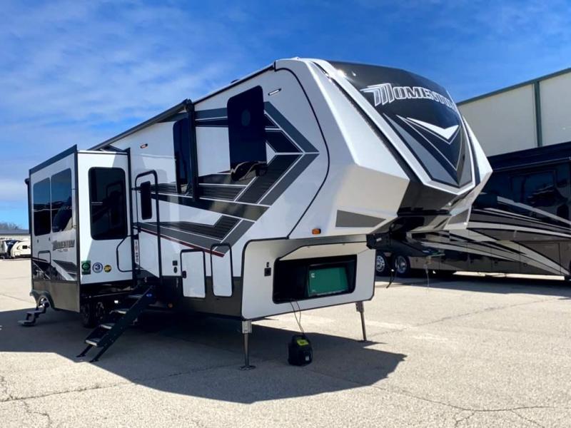 2021 Grand Design RV MOMENTUM M-CLASS 351M 2021 Grand Design RV MOMENTUM M-CLASS 351M