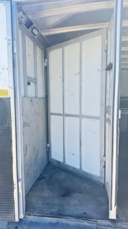 used Horse Trailers Sundowner Trailers  for sale, in San Angelo, TX Thumbnail 5