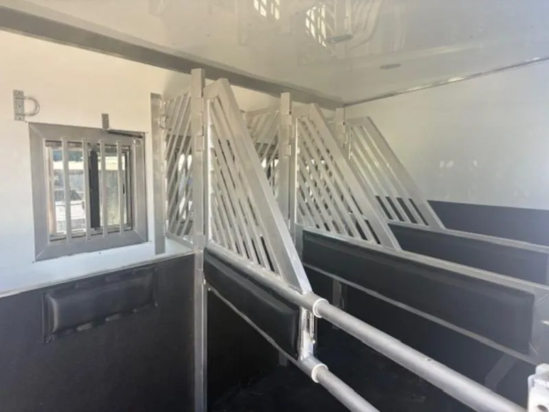 used Horse Trailers Bloomer  for sale, in San Angelo, TX Thumbnail 7