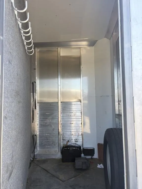 used Horse Trailers Bloomer  for sale, in San Angelo, TX Thumbnail 4