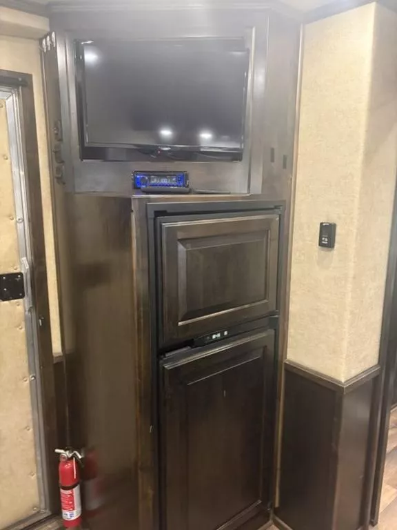 used Horse Trailers Other  for sale, in San Angelo, TX Thumbnail 9