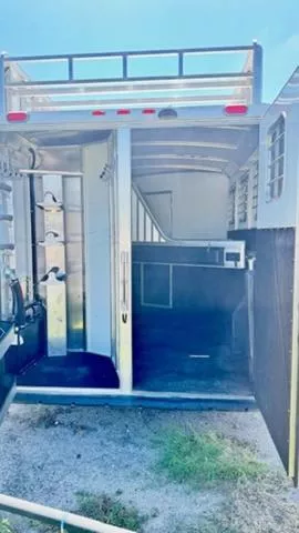 used Horse Trailers 4-Star Trailers  for sale, in San Angelo, TX Thumbnail 7