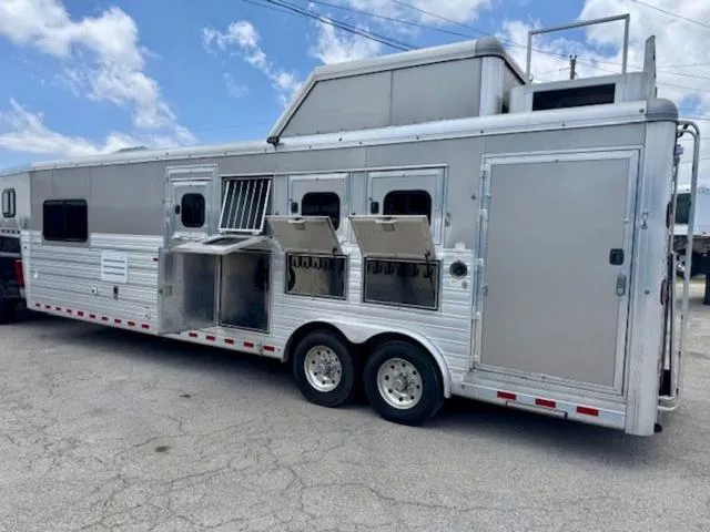 used Horse Trailers Hart Trailers  for sale, in San Angelo, TX Thumbnail 3
