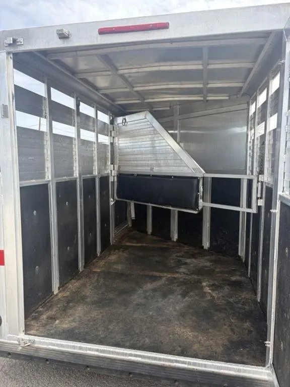 used Horse Trailers W-W Trailer  for sale, in San Angelo, TX Thumbnail 3