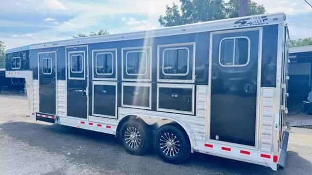 new Horse Trailers 4-Star Trailers  for sale, in San Angelo, TX Thumbnail 5