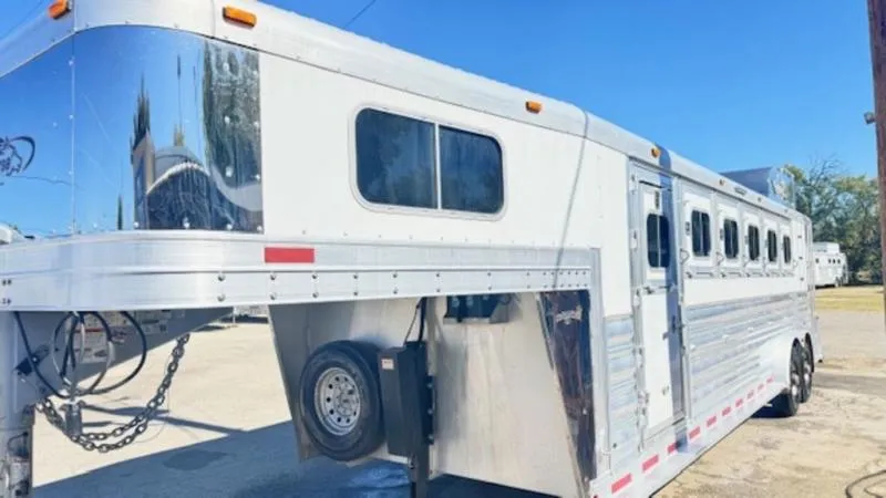 used Horse Trailers Platinum Coach  for sale, in San Angelo, TX Thumbnail 3