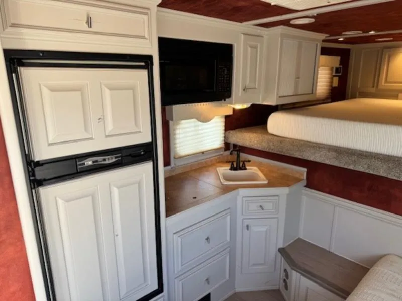 used Horse Trailers Platinum Coach  for sale, in San Angelo, TX Thumbnail 10