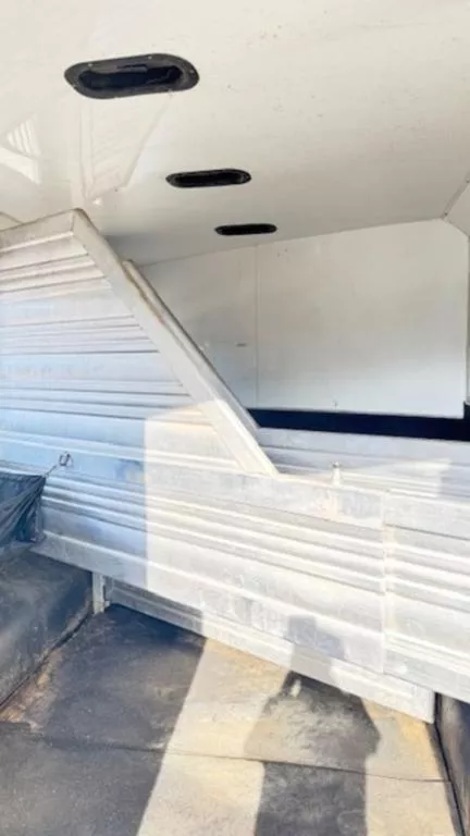 used Horse Trailers Cimarron Trailers  for sale, in San Angelo, TX Thumbnail 6