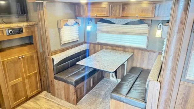 used Horse Trailers SMC Horse Trailers  for sale, in San Angelo, TX Thumbnail 8