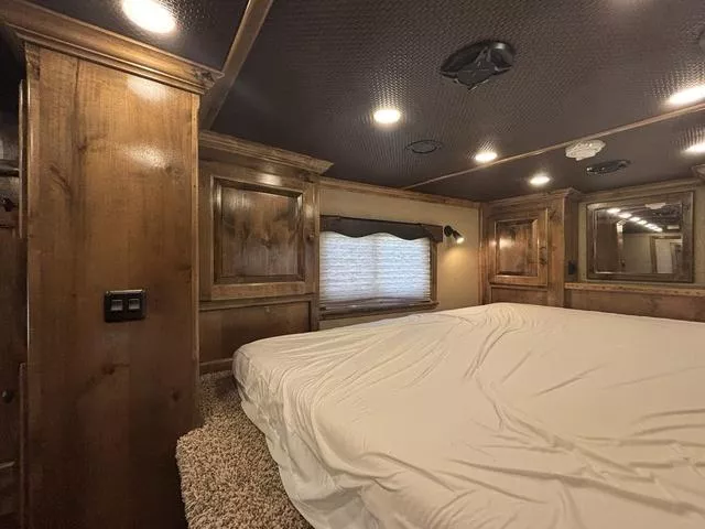 used Horse Trailers Platinum Coach  for sale, in San Angelo, TX Thumbnail 13