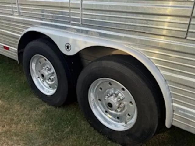 used Horse Trailers Bloomer  for sale, in San Angelo, TX Thumbnail 5