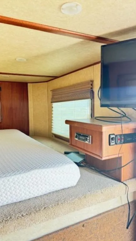 used Horse Trailers Sundowner Trailers  for sale, in San Angelo, TX Thumbnail 9