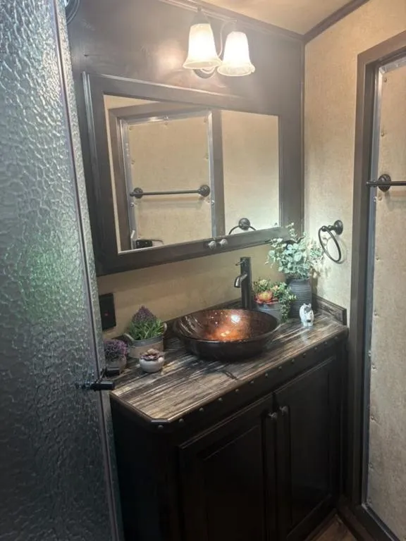 used Horse Trailers Hart Trailers  for sale, in San Angelo, TX Thumbnail 12