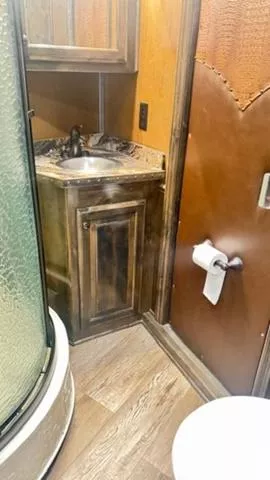 used Horse Trailers Platinum Coach  for sale, in San Angelo, TX Thumbnail 15