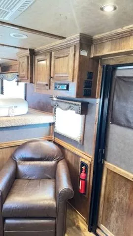 used Horse Trailers Cimarron Trailers  for sale, in San Angelo, TX Thumbnail 12