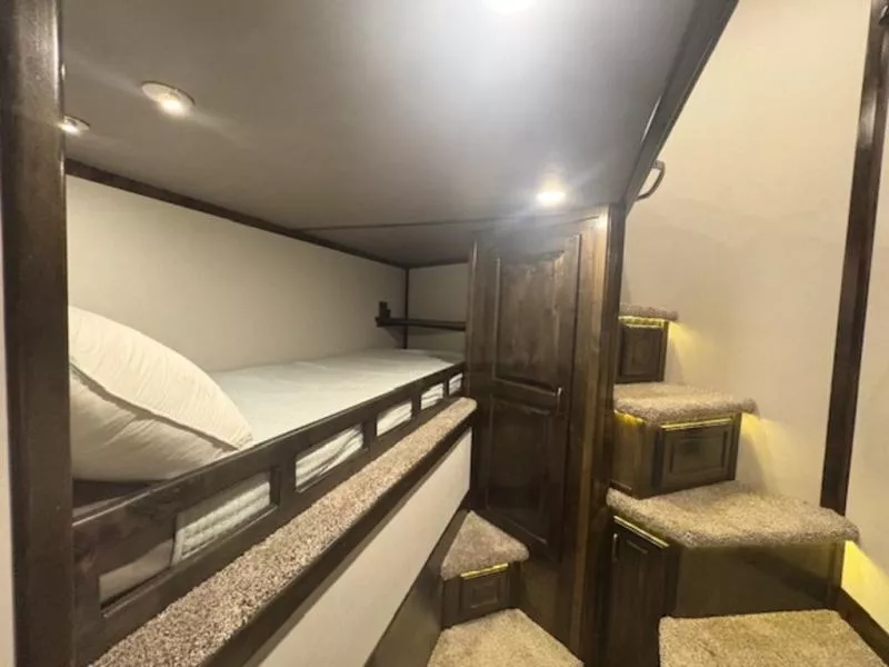 used Horse Trailers Bloomer  for sale, in San Angelo, TX Thumbnail 11