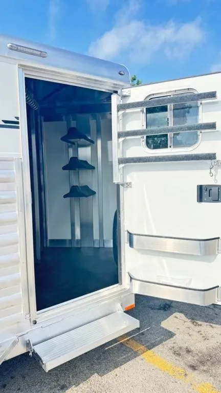 new Horse Trailers 4-Star Trailers  for sale, in San Angelo, TX Thumbnail 6