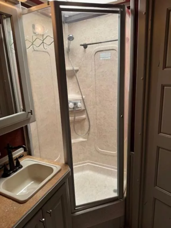 used Horse Trailers Platinum Coach  for sale, in San Angelo, TX Thumbnail 12