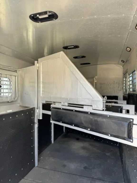 used Horse Trailers Platinum Coach  for sale, in San Angelo, TX Thumbnail 5