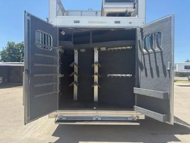 used Horse Trailers Bloomer  for sale, in San Angelo, TX Thumbnail 3