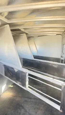 used Horse Trailers Sundowner Trailers  for sale, in San Angelo, TX Thumbnail 4