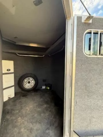used Horse Trailers Bloomer  for sale, in San Angelo, TX Thumbnail 6
