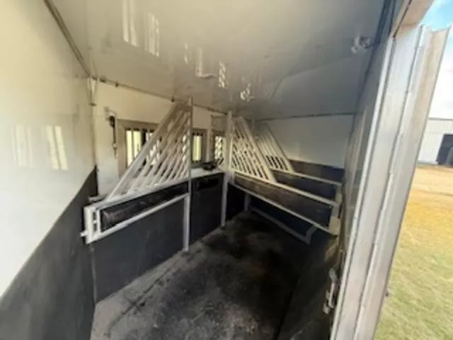 used Horse Trailers Bloomer  for sale, in San Angelo, TX Thumbnail 8