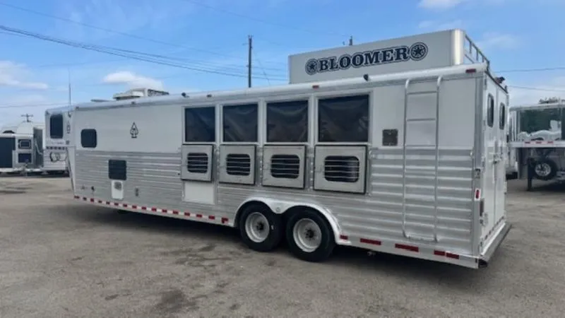used Horse Trailers Bloomer  for sale, in San Angelo, TX Thumbnail 5