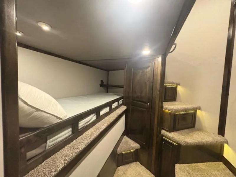 used Horse Trailers Bloomer  for sale, in San Angelo, TX Thumbnail 11