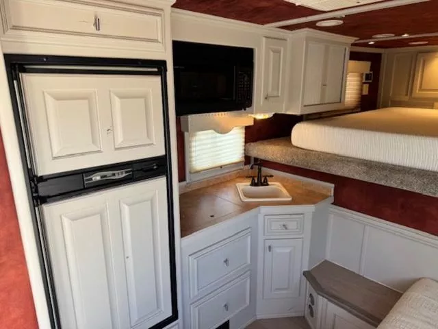 used Horse Trailers Platinum Coach  for sale, in San Angelo, TX Thumbnail 10