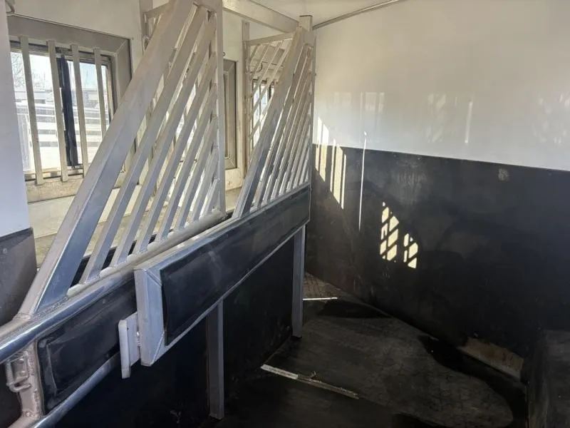 used Horse Trailers Bloomer  for sale, in San Angelo, TX Thumbnail 5