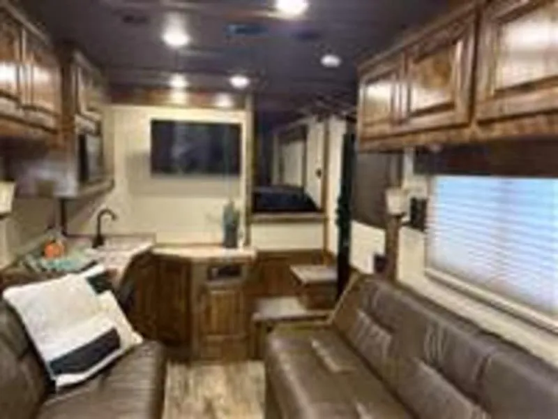 used Horse Trailers 4-Star Trailers  for sale, in San Angelo, TX Thumbnail 7