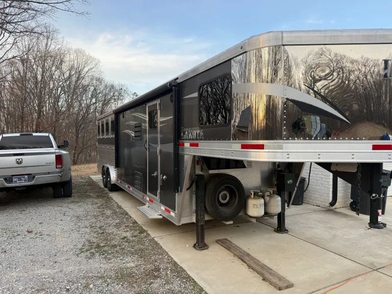used Horse Trailers Lakota  for sale, in Somerville, TN Thumbnail 11