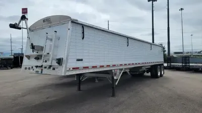 2023 Wilson Trailer 40'X96"X66" Ag Hopper Trailer 