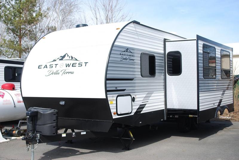 2022 East To West Della Terra 261RB Travel Trailer