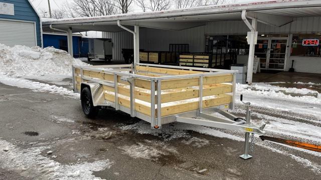6' X 12' Aluminum Single Axle Open Utility Trailer 6' X 12' Aluminum Single Axle Open Utility Trailer