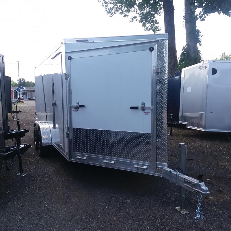 7 X 21 Enclosed Aluminum Snowmobile Trailer 7 X 21 Enclosed Aluminum Snowmobile Trailer