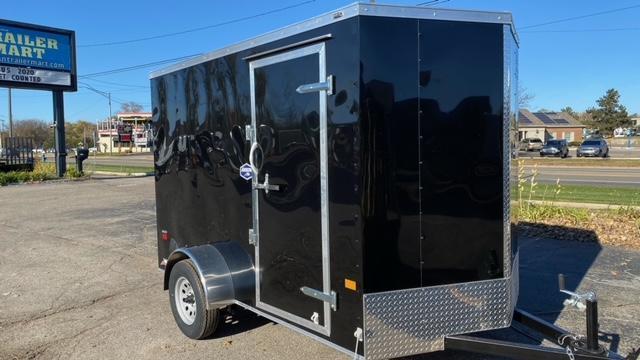 6 X 10 SINGLE AXLE ENCLOSED TRAILER 6 X 10 SINGLE AXLE ENCLOSED TRAILER